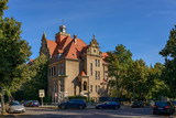 Fototapeta Miasto - Prachtvolles Schulgebäude: Ehemaliges Realgymnasium Oberschöneweide, Ansicht von Nordwesten