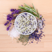 Herbal Salt / 
Herb Salt With Rosemary And Lavender Blossoms 