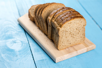 Slices of bread on the kitchen cutting board