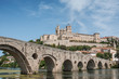 vue de Béziers avec le pont vieux et la cathédrale St Nazaire