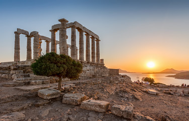 Wall Mural - Der Tempel des Poseidon in Sounion, Attika, Griechenland, bei Sonnenuntergang