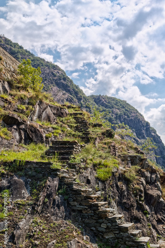 Fotografía Fort Bard, Valle d'Aosta, Italy - August 18, 2017: Historic military construction defence Fort Bard