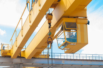 Factory warehouse overhead crane