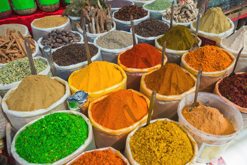  Sale of spices in the markets of India