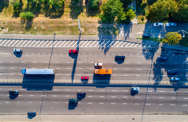 Poster - Aerial view of vehicles on Naberezhne Highway in Kiev, Ukraine