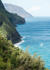 Wall Mural - Na Pali coast, seen from a hiking trail // Kauai