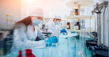 Science technician at work in the laboratory.