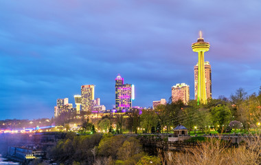 Canvas Print - View of Niagara Falls city in Ontario, Canada