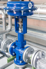 Pneumatic control valve in a steam heating system