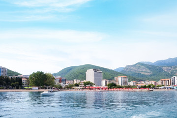 Canvas Print - Picturesque view of small city on seashore