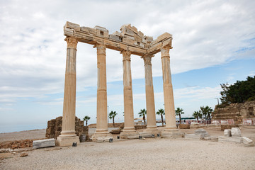 Canvas Print - Columns of an ancient Greek temple, ruins
