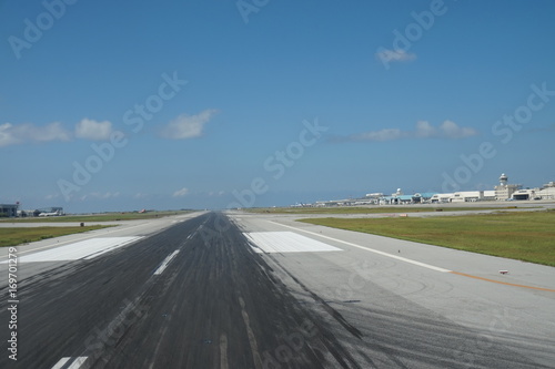那覇空港 滑走路 Buy This Stock Photo And Explore Similar Images At Adobe Stock Adobe Stock