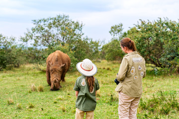 Canvas Print - Family on safari