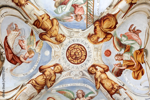 fresque-sanctuaire-madonna-del-sasso-xvie-siecle-locarno-orselina-suisse-
