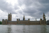 Fototapeta Londyn - Houses of Parliament against a Foreboding Sky