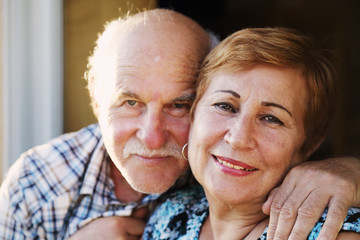 Wall Mural - Clouseup portrait of senior couple