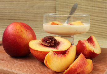 Yogurt with nectarine,Easy diet Breakfast