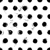 seamless background pattern, with circles/dots, strokes and splashes, black and white