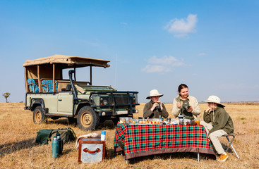 Wall Mural - Family safari breakfast