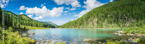 500_F_171030020_Hsi9QteahjH9rN23zF6OIio6Ma95fnWm.jpg