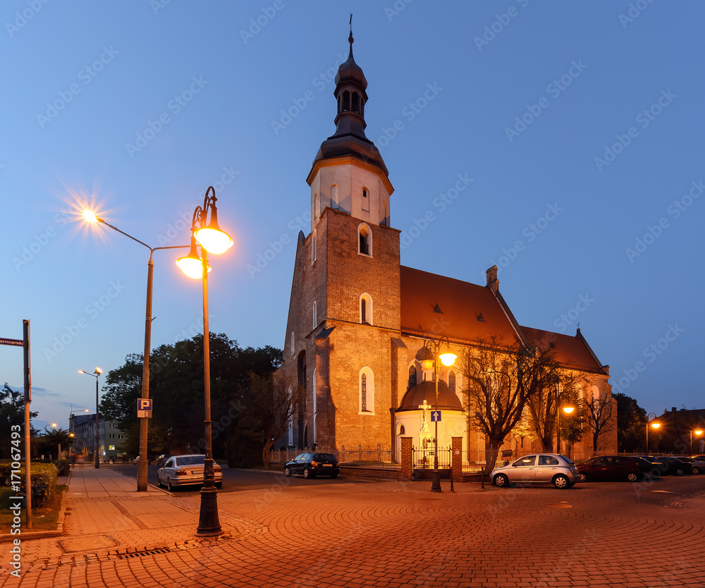 Obraz na płótnie Church in  Zory after sunset in Poland w salonie
