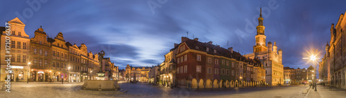 Obraz na płótnie wieczorna panorama Poznania