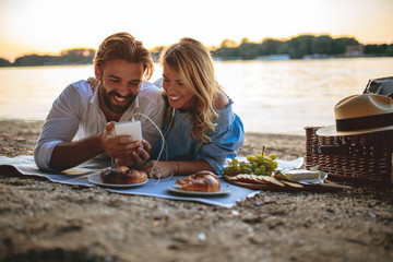 Canvas Print - Love makes time for fun