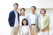 © amanaimages - Smiling three－generation family