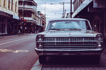 Naklejka na meble レトロな車と街並み