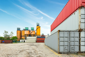 Canvas Print - Riverside container terminal