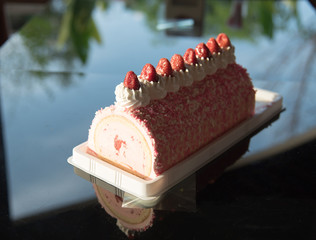  ice cream  cake Strawberry