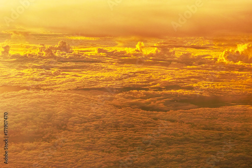 飛行機から見た夕方の雲海 空撮 Stock Photo Adobe Stock