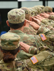 Sticker - US soldiers saluting