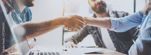 Fotografía Business partnership handshake concept