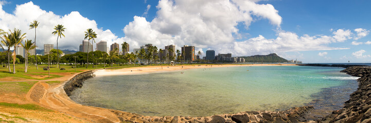 Canvas Print - Ala Moana Beach Park