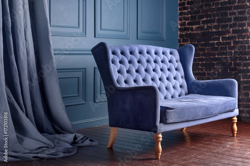 Fotomural Antique wood sofa couch in vintage room