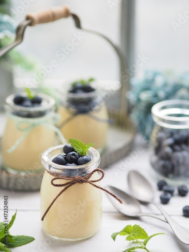 オシャレなプリンでスイーツタイム Stock 写真 Adobe Stock