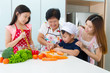 © szeyuen - Kitchen lifestyle of asian family