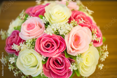 バラの花束 ウェディング ブーケ 白 ピンク 赤 Stock Photo Adobe Stock バラの花束 ウェディング ブーケ 白 ピンク 赤 Stock Photo Adobe Stock