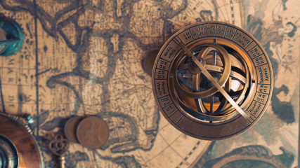  Antyczny Armillary Sundial Zodiac Piedestał