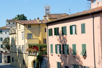 Canvas Print - Saint Michael's bell tower detail built with stone and white marble (Italy - Tuscany - Lucca city) 