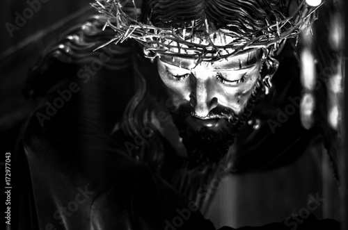czarno-bialy-portret-jezusa-c