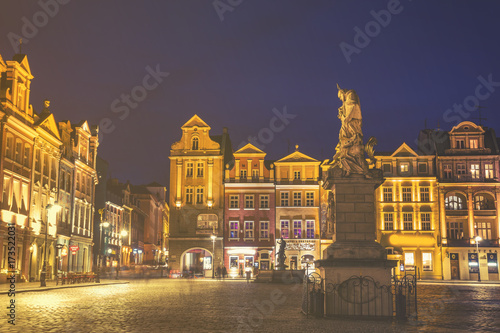 Zdjęcie XXL wieczorna panorama Poznania, retro, styl vintage