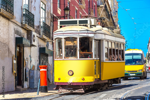 Zdjęcie XXL Vintage tramwaj w Lizbonie