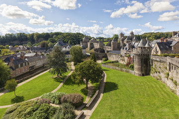 Sticker - Public garden, castle and old village of Fougères, France