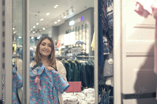 girl clothing stores in the mall