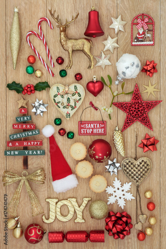 Christmas Decorations With Gold Glitter Joy Sign New And Old