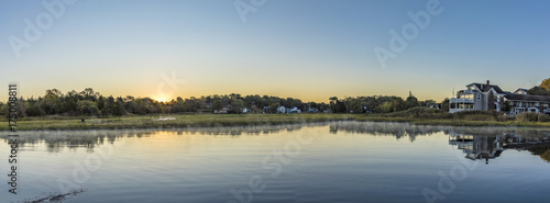 Fotomural scenic sunrise at the canals in Essex
