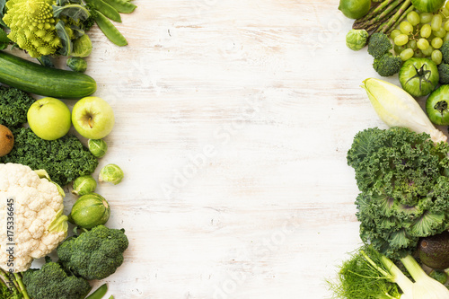 Zdjęcie XXL Odgórny widok zieleni warzywa i owoc
