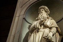 Leonardo Davinci Statue Free Stock Photo - Public Domain Pictures
